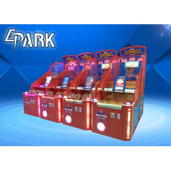 Сумасшедшая крытая монетка обруча стрельбы баскетбола аркады привелась в действи