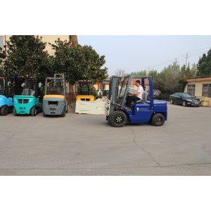 China Manufacturer Diesel 1.5T-10T Forklift Truck with Optional Attachments
