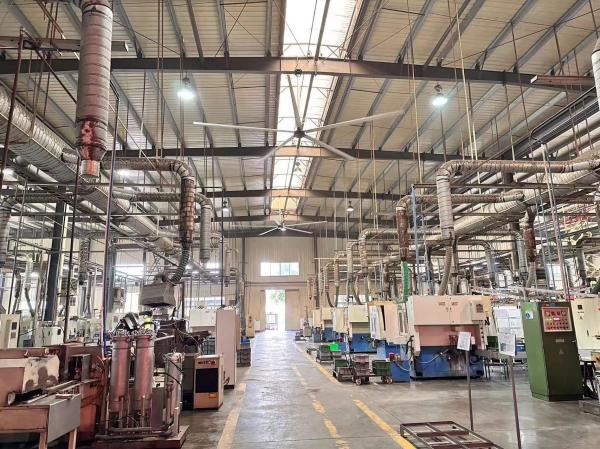2mm 厚さ 刃 7.3m 直径 HVLS 配送センター用の天井扇風機