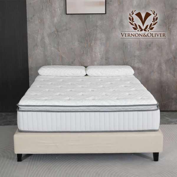 Pillow Top Light Gray Knitted Gel Memory Foam Mattress Supportive Feel Compressible 12in