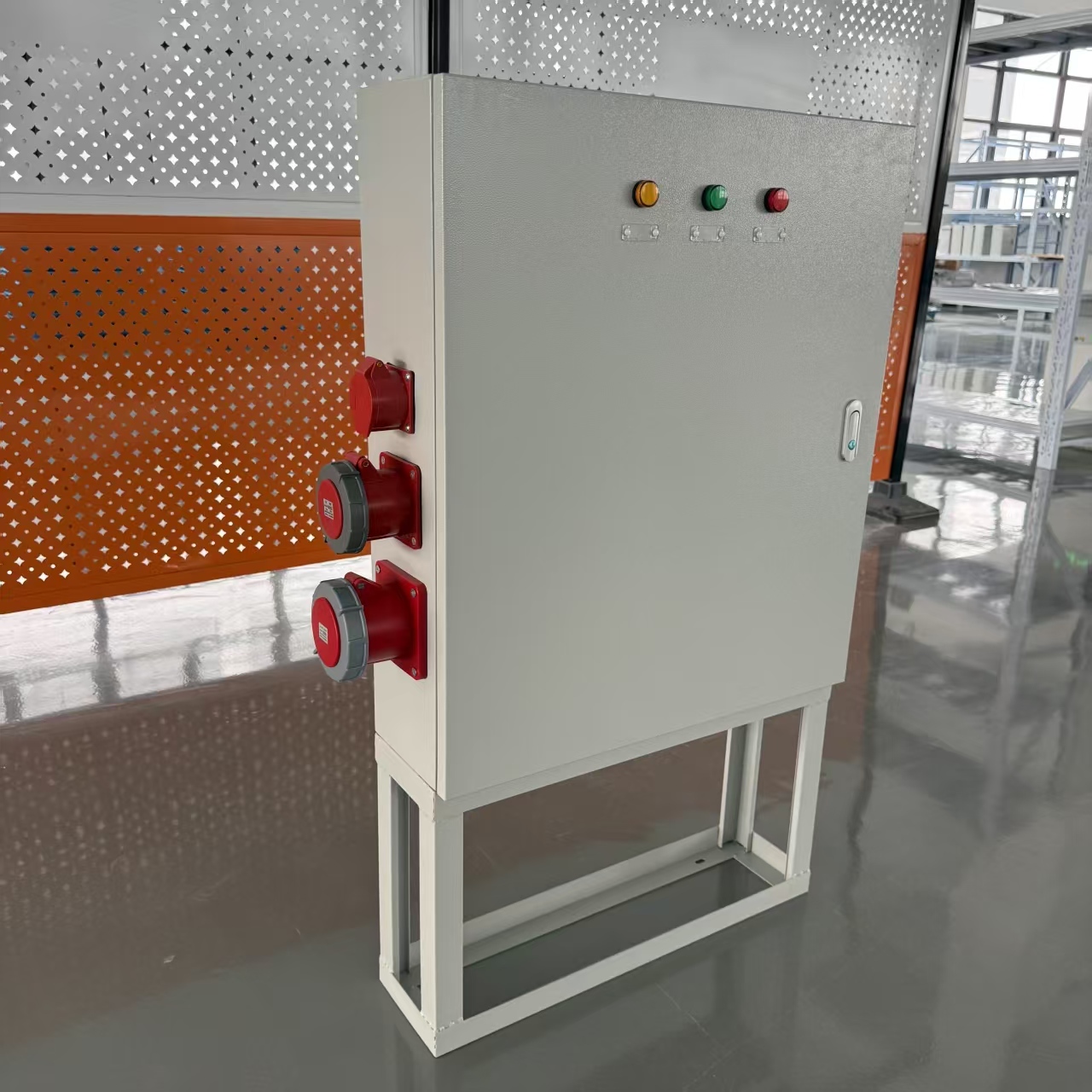 Construction Site Power Distribution Box | Low Voltage Plug-in Cabinet | Safe & Durable Industrial Socket Panel