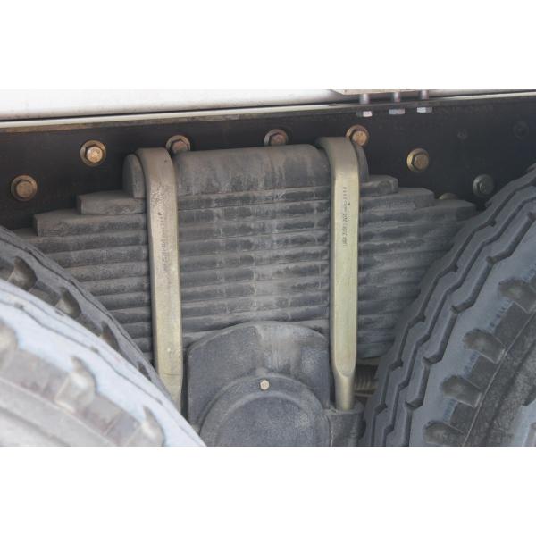 FAW Jiefang Concrete Mixer Truck J6P 350HP 6X4 Flat Top Cab 4.7m3 Tank Automatic Air Conditioning