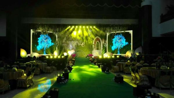 Ultra-Thin HD Rental LED Display , Commercial Advertising Led Display 43264 dot/㎡