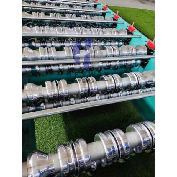 Industrial Grade 980 Model Glazed Tile Roll Forming Machine with 16 Row Molding and Hydraulic Pressure Transmission