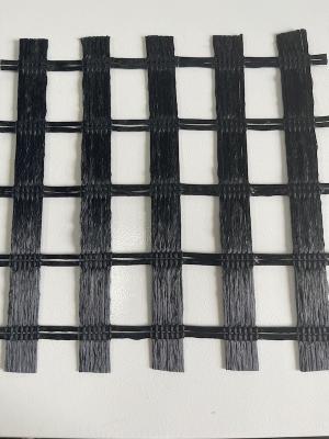 Réseau géogéographique uniaxial de polyester à haute résistance utilisé dans la construction routière