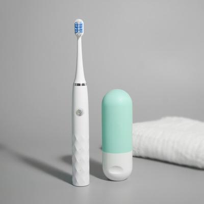 Rechargeable 4 Brush Heads Oral Care Toothbrushes 2hrs Charging IPX7