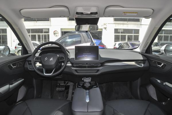 Left Hand Luxury Electric Vehicles SUV Hongqi New Energy E-QM5 431km High Speed