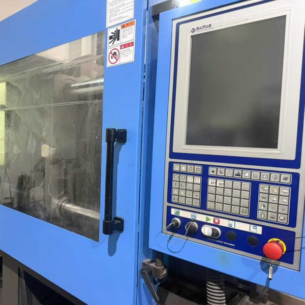 Used Hai Tian IA2500II/b-j 250 Ton Dual Color Hydraulic Injection Molding Machine for Plastic Processing