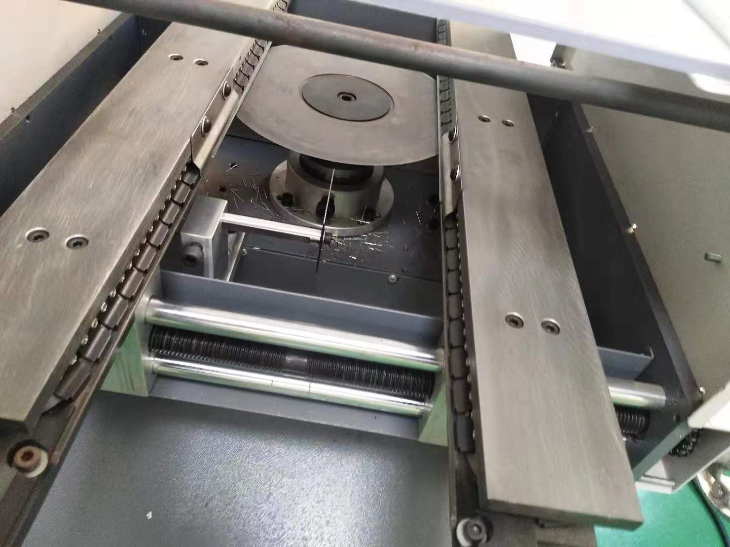 Высокая устойчивость SMT Machine Parts AC380V 8/10inch Blade 3600rpm Автоматическая машина для резки свинца на ПК