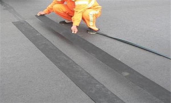 Butyl Silver Pavement Anti-cracking Stickers Seam Tape for Repairing Asphalt Road Cracking