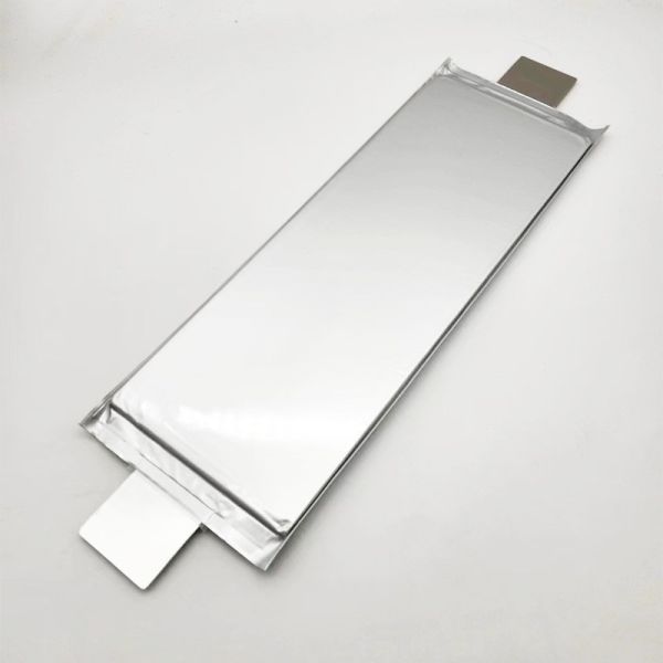 XL High-rate Soft-pack 3.2v 52A 5C LiFePO4 Polymer Battery with 4000 Cycles and -10~55 Operating Temp for Electric Tricycle