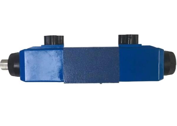 Valve proportionnelle Vickers KDG4V-3-33C30X-VM-U-H7-60 Bleu Compatibilité élevée Réaction rapide Excellent contrôle du bruit
