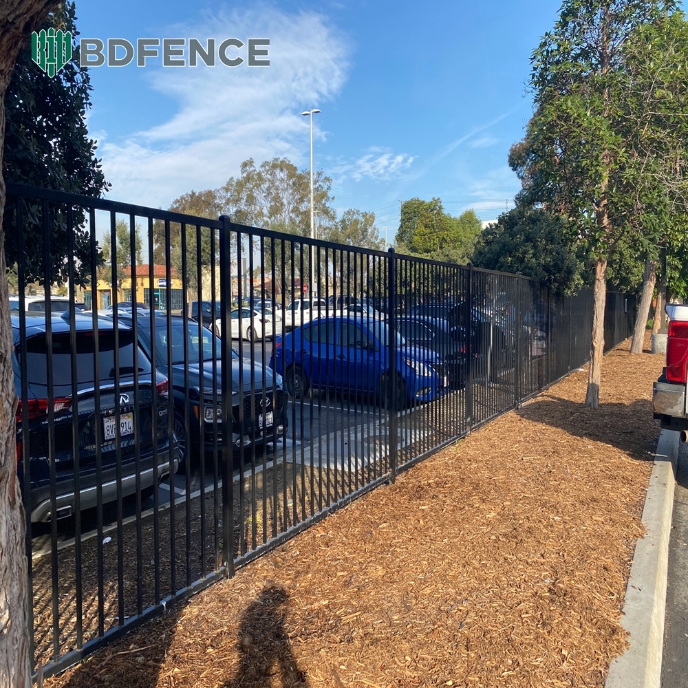 Wholesale 6ftx8ft Garden Black Metal Fences Anti Rust Galvanized Steel Fence Prices