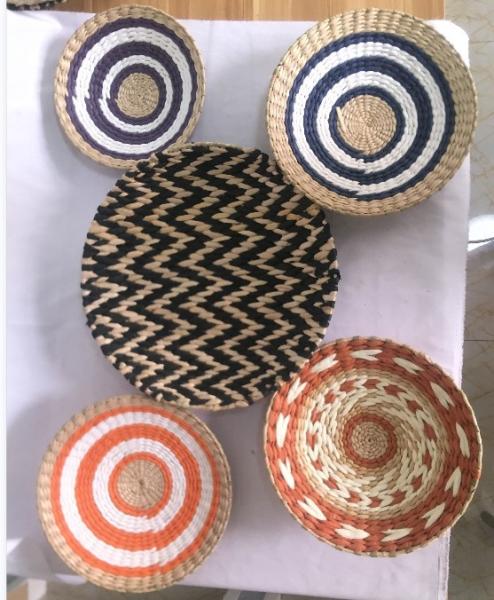 2021 new design High quality Wholesale seagrass wicker wall baskets wall plates hanging decor items