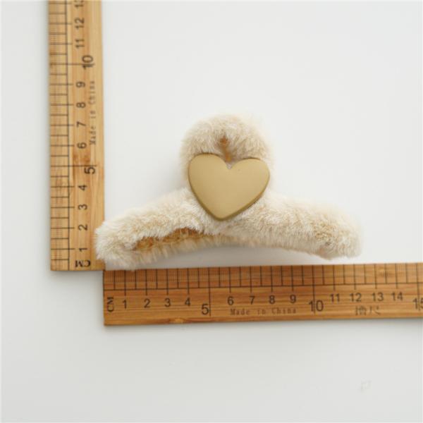 Love heart shape resin wool fluffy hair accessories hair clip back girl's head clip big clip shark clip