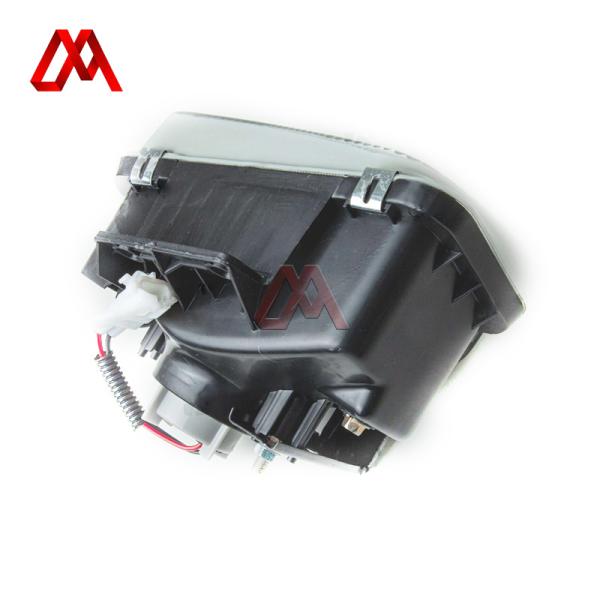 Ensamblaje de la luz antiniebla izquierda para ISUZU ELF/NKR/NPR 2008-2012  IZUMI Estilo original 8-98149-144-0 8981491440