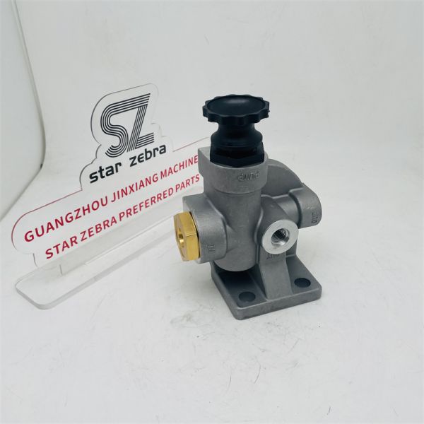 Supply High-quality Excavator SK140-8 FS1242 Fuel Supply Pump 32G62-02010 Diesel Fuel Pump Oil Water Separator for KOBELCO