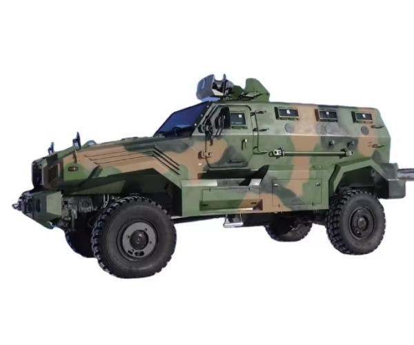 7100 mm × 2600 mm × 2800 mm Veículos blindados militares Protecção balística e contra explosões