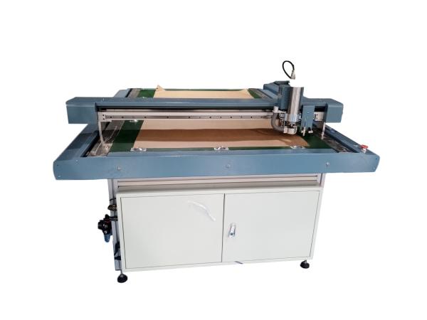 1500*900mm PET Wool Felt Vacuum Adsorption Garment Cutting Machine for Cutting Scope