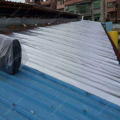 Polyurea Waterproof Coatings Cured In Water Applied To Construction Waterproofing