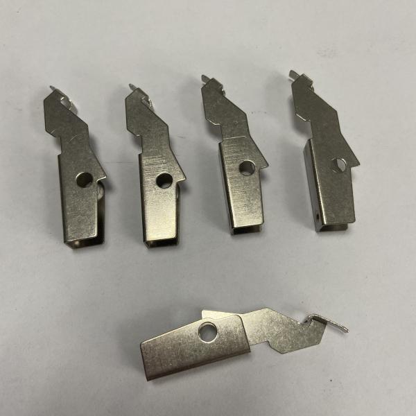 ЩЕЛЧОК пряжки страхования крышки давления ФИДЕРА Н210109640АА/КСФА1ПТ5А00 8ММ вышел