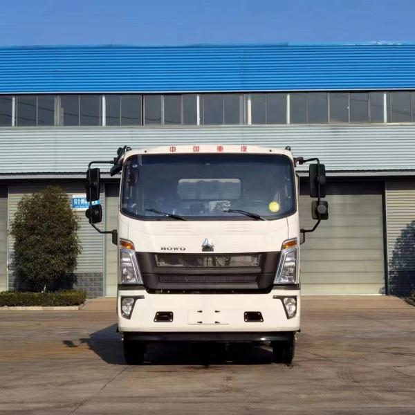 Howo  10000 Liters Road Washer  Road Sweeping Truck    Cleaning Truck