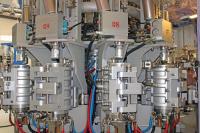 Remplissage de bouteilles d'ANIMAL FAMILIER de l'économie d'énergie 24000 BPH et machine de capsulage