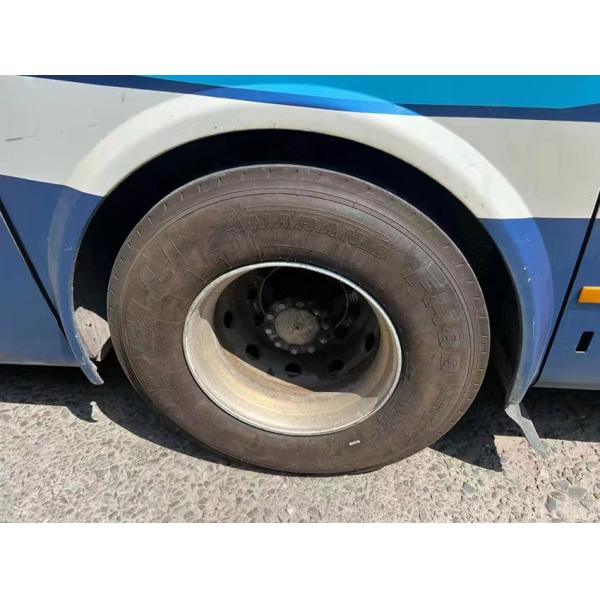 Ônibus usados duráveis de Yutong 47 lugares LHD ônibus turístico de segunda mão com 2 portas