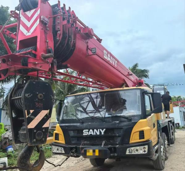 Sany 50T Truck Crane 2022 Used 50 Tons Heavy Lifting Crane With 43.5 Meters Main Boom Length