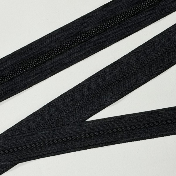 Low Noise #5 Nylon Zipper Soft Texture Smooth Opening And Closing