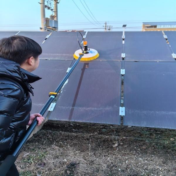 Escova rotativa elétrica de cabeça única para limpeza de painéis fotovoltaicos telhados de janelas portas carros outdoors