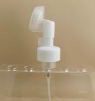 Delicate Design White Plastic Big Foam Pump with a Brush for Bodywash Bottles