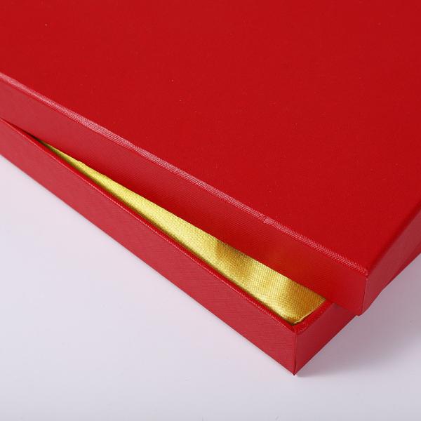 Stackable твердые изготовленные на заказ роскошные подарочные коробки влагостойкие для одеяния