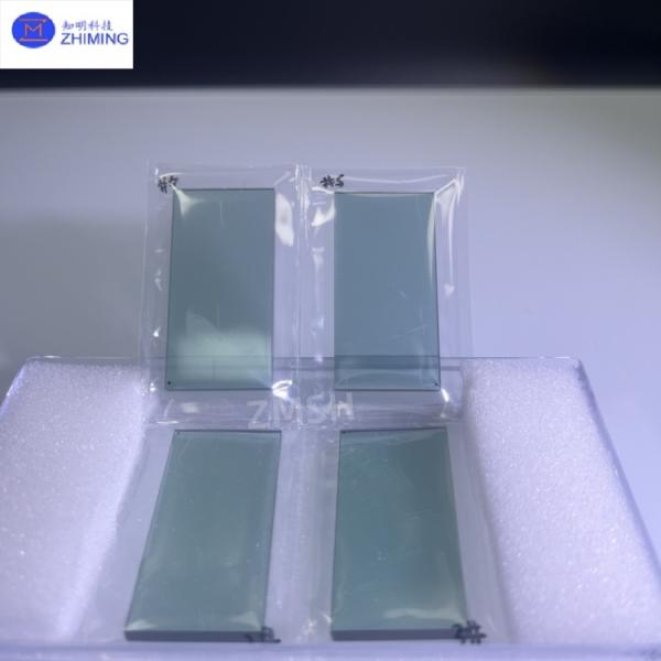 Ventanas ópticas cuadradas personalizadas Moissanita verde SiC Cristal Alta dureza