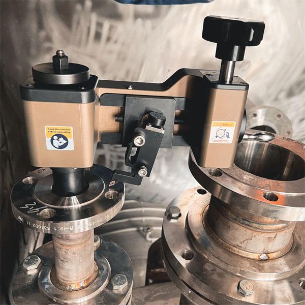 Máquina manual para refrentado de bridas de 14 pulgadas, potente y de alta precisión