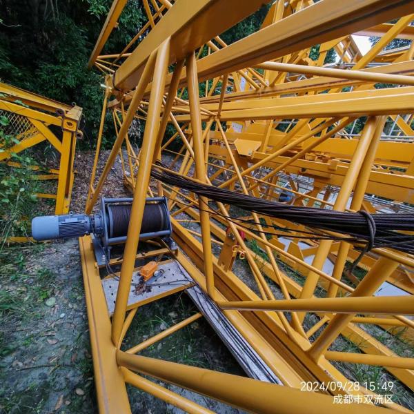 Old XCMG 6515-10 Building Site Tower Crane 10000Kg Load Independent Height 60m