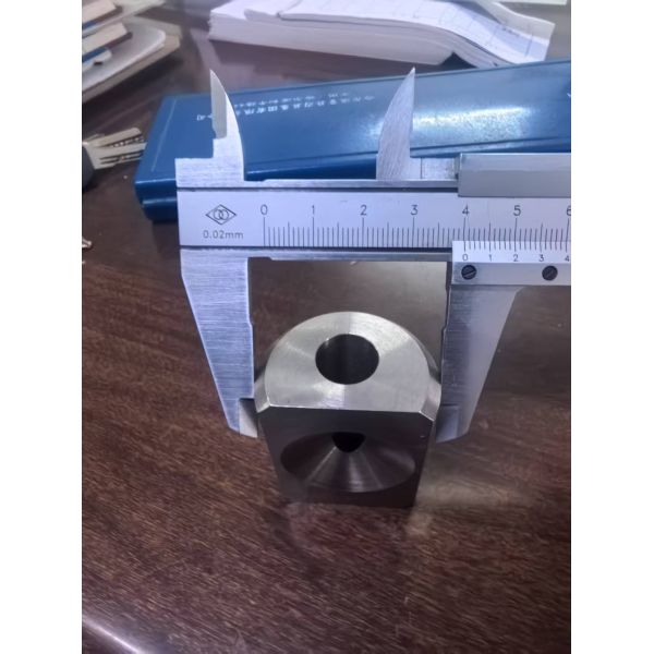 XR Accessories Tungsten Collimators TCN799 for NDT Gamma-Ray Projectors
