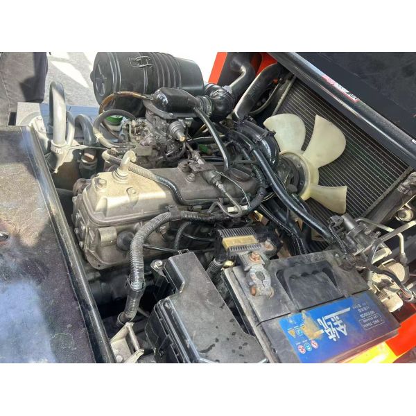 Chariot élévateur Toyota d'occasion, chariot élévateur Toyota à carburant, chariot élévateur Toyota à gaz d'occasion, du Japon