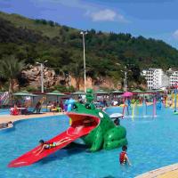 Glissières de piscine d'eau de forme de grenouille, glissière de fibre de verre de parc d'Aqua petite pour des enfants