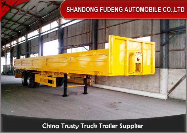 35 Ton Steel Livestock Trailers , 2 / 3 Axle Livestock Trailers Double-Chamber Brake