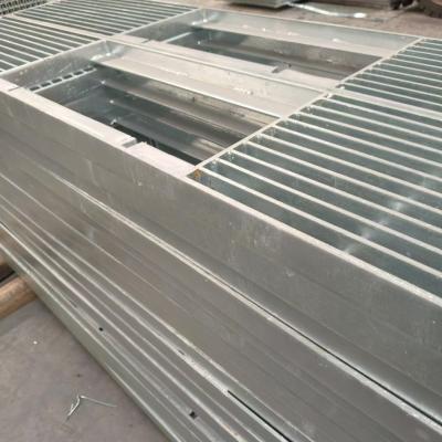 Hot-Dip Galvanized Stainless Steel Grating Corrosion Resistant Protective Ventilation Outdoor Roofing Walkways