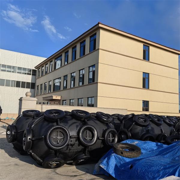 Marine Pneumatic Fender Rubber Air Bag Standard ISO-17357 For Ship Docking