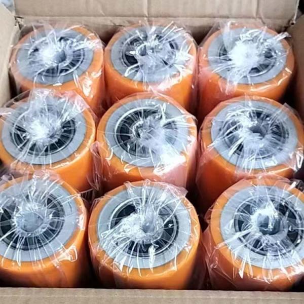 Оранжевая замена Джек паллета полиуретана утюга катит 80mm нагрузка зада PU литого железа катит оптом
