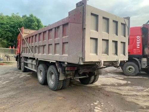 Hongyan Genlyon 8x4 Tipper Dump Truck Fast 12JSD220T Transmission