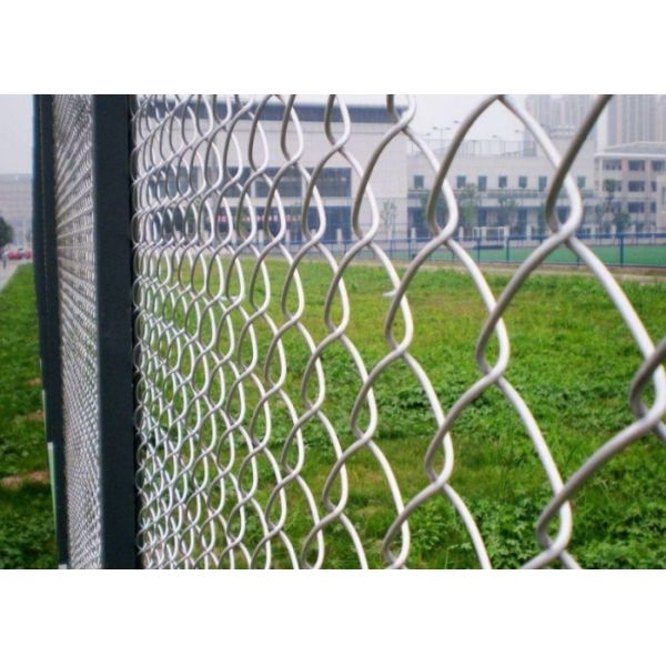 Galvanized Chain Link Mesh Fence Suitable For Metal Fence