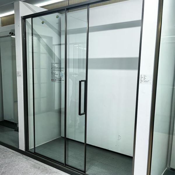 Two Styles, Two Charms – The Versatile Choices of Shower Enclosure Glass