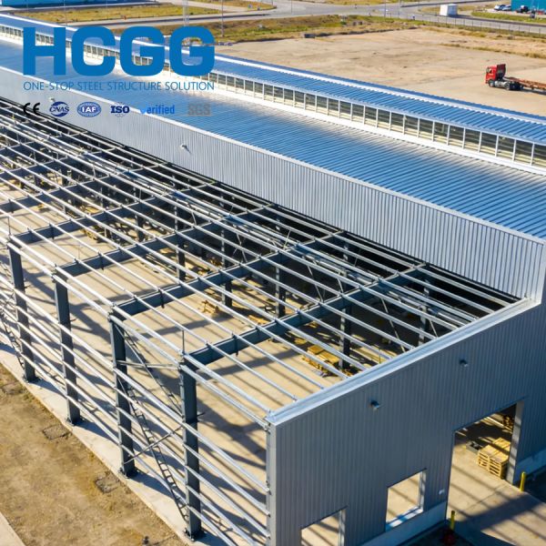 Heavy Duty Steel Structure Industrial Warehouse With Crane Fire Resistant Storage Building Construction
