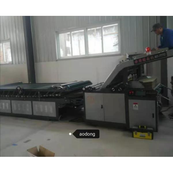 Semi автоматический ламинатор каннелюры, скорость дизайна машины для производства бумажных ламинатов 100pcs/Min Paperboard