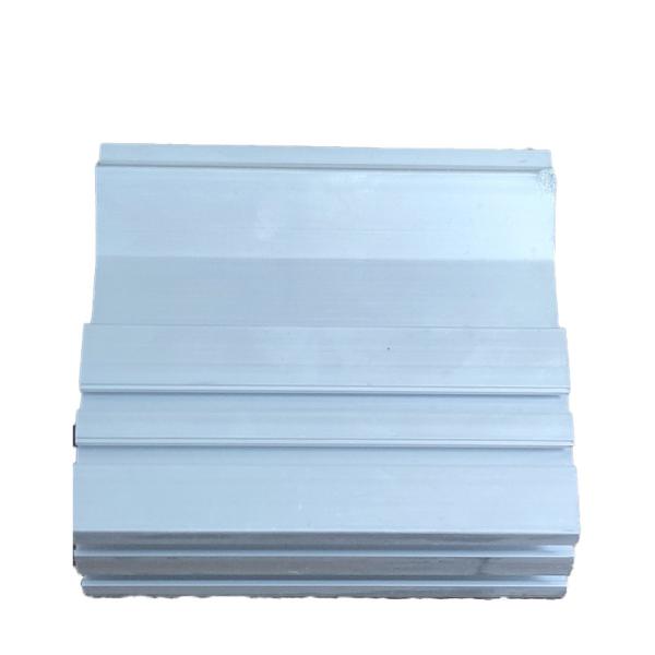 A janela de alumínio magro perfila a dobra para a faixa Windows Peru Wood Finish