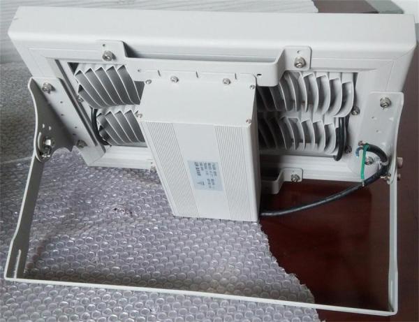 LED Flood Light 100-120W with CE,RoHS Certified and Best Cooling Efficiency Floodlight Made in China